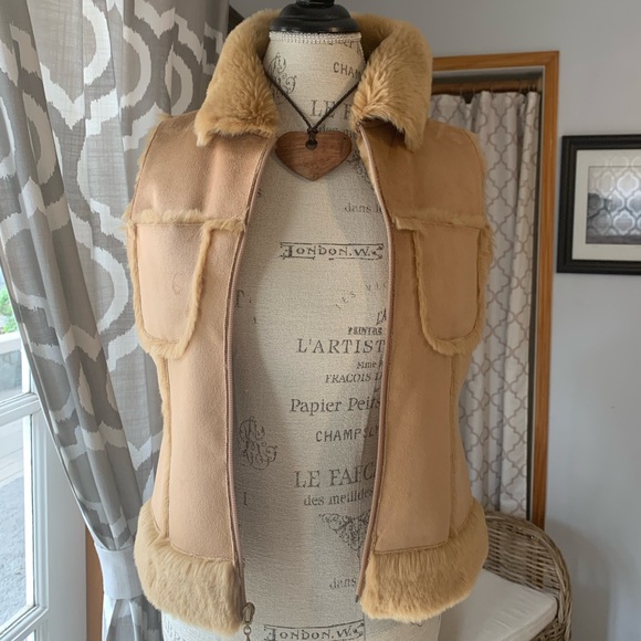 Bebe Camel Faux Shearling/Suede Vest - Picture 2 of 8